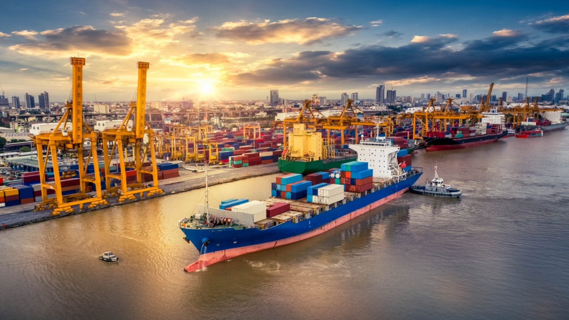 cropped-logistics-company-in-dubai-e1531614809750